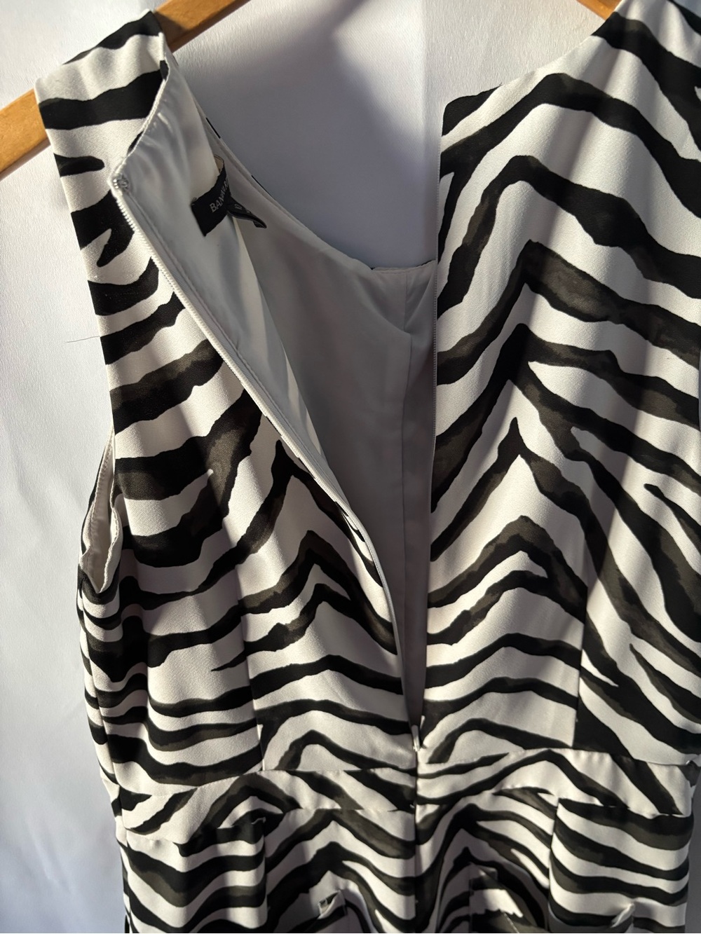 Banana Republic Sleeveless Zebra Print Wide Leg Cropped Jumpsuit 10 Black White - Picture 7 of 13